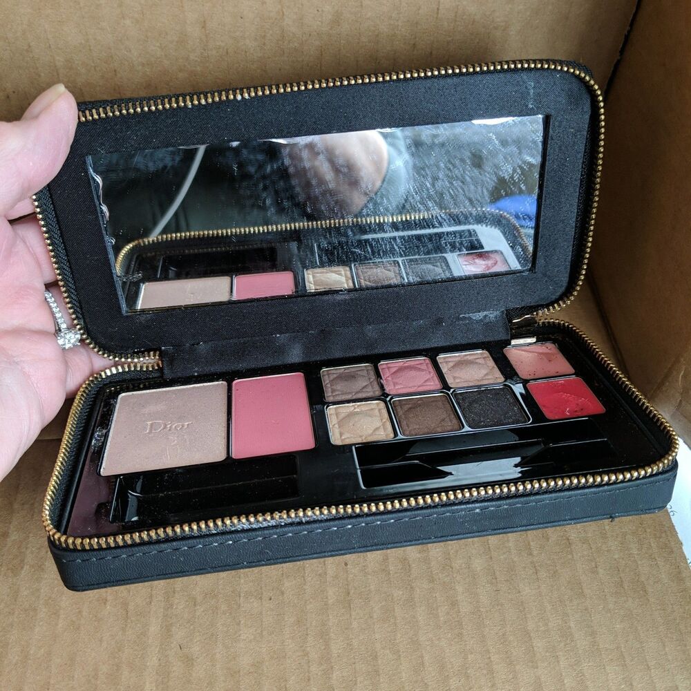 Christian Dior Holiday Couture Collection Palette 24H All in One Diorific - Picture 5 of 8